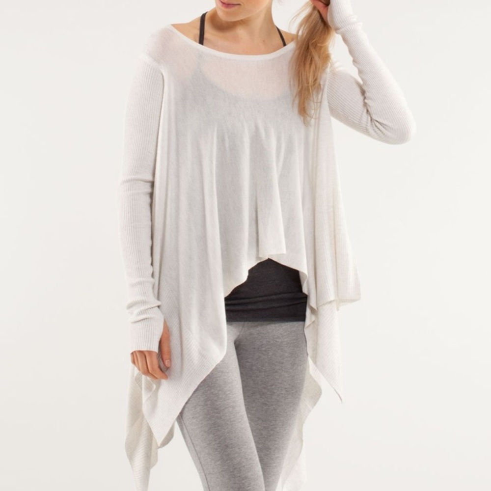 Lululemon Enlightened Pullover
Heathered White size xs